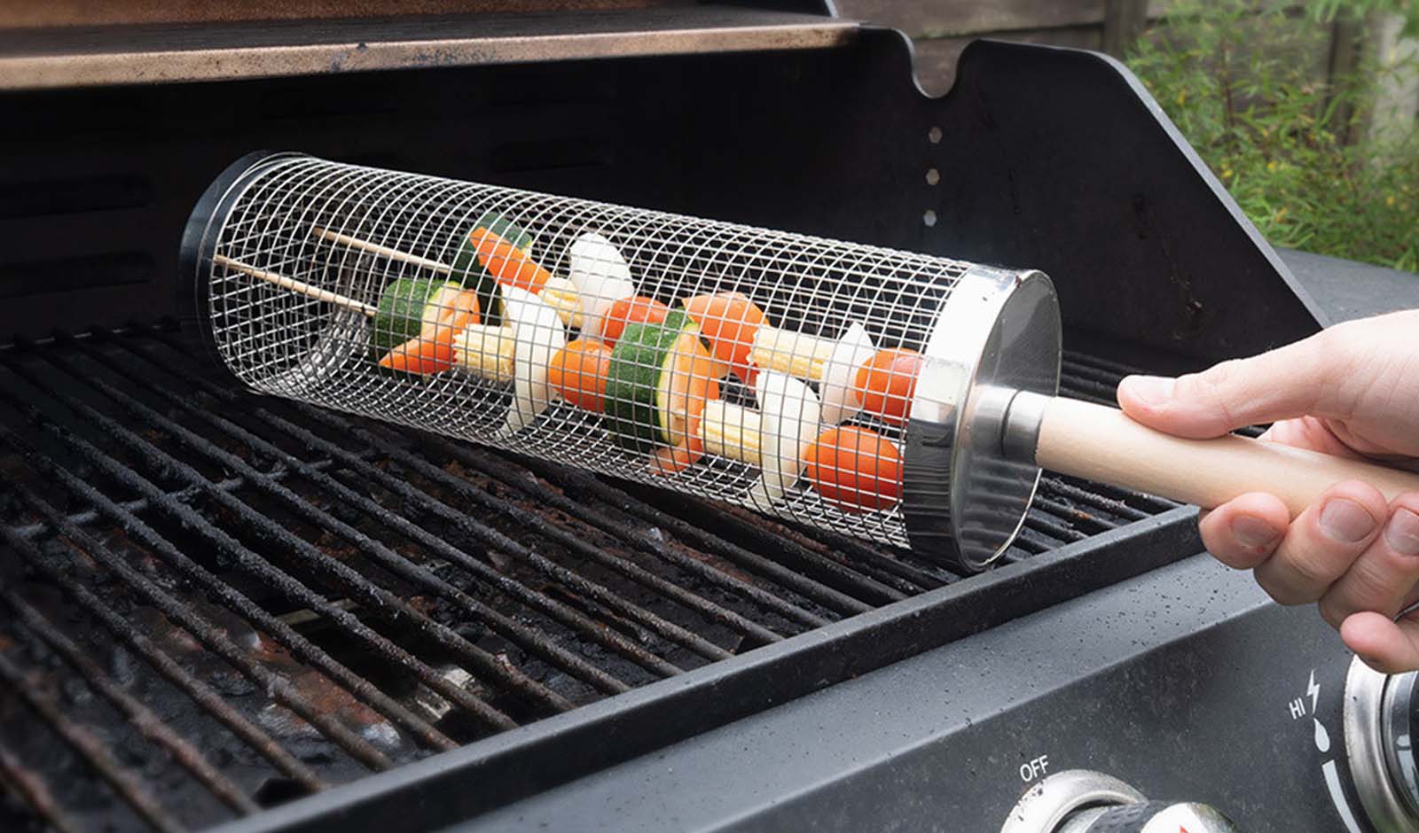 Fire Up the Fun – Save on BBQ Gifts and Gadgets at MenKind