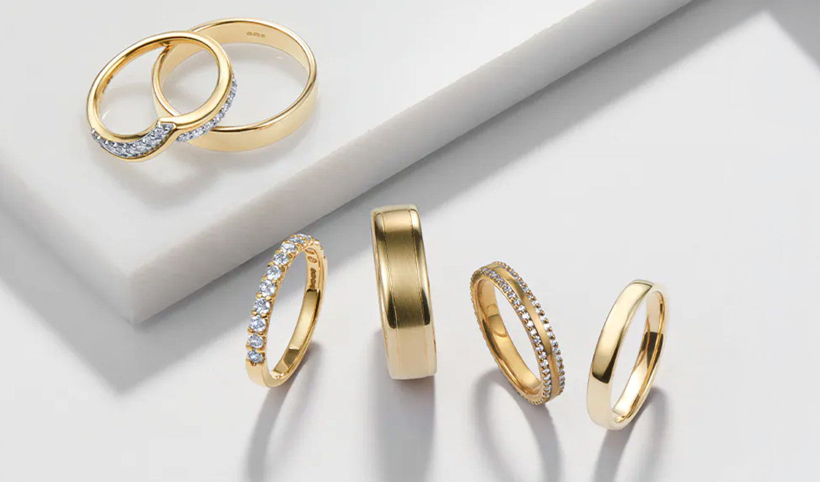 Save 20% on all 9ct and 18ct Gold Wedding Rings